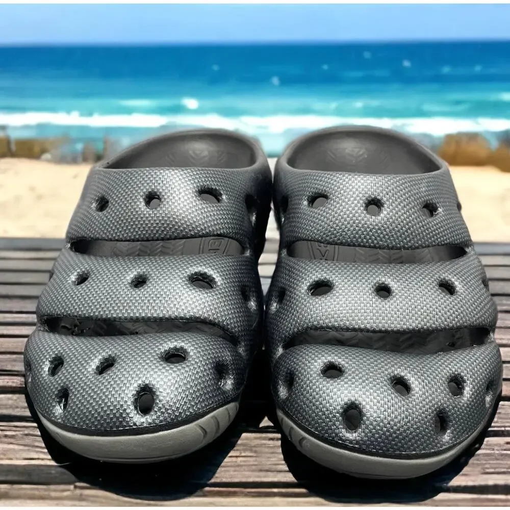 KEEN Yogui Arts Slipper Graphite Slip On Clogs Ye Shoes Mens Size 10 FAST SHIP - Picture 2 of 15